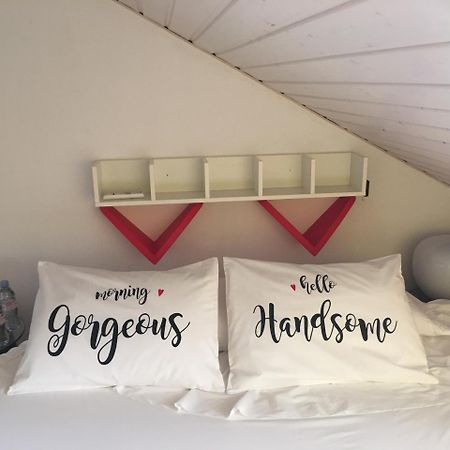B&B Kelly Lausanne Bagian luar foto