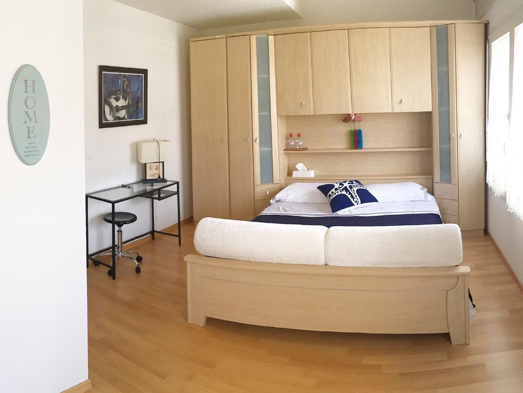B&B Kelly Lausanne Bagian luar foto