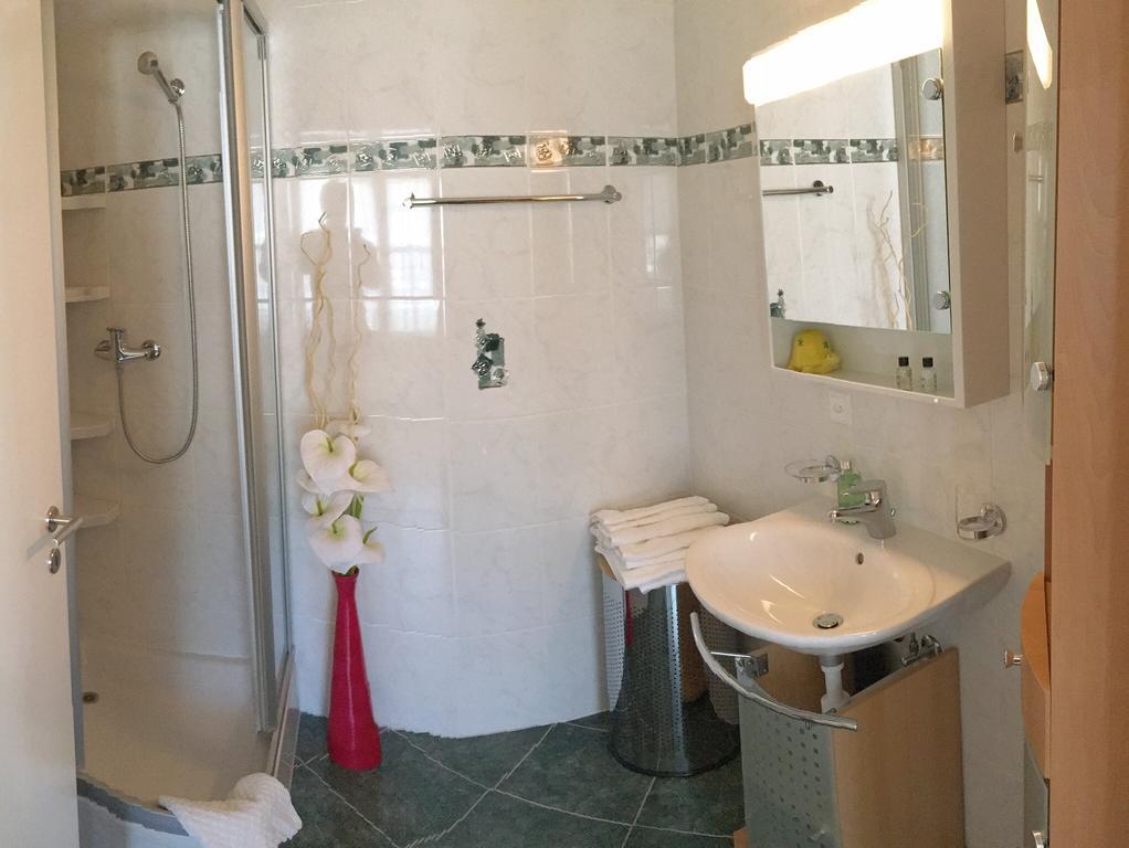 B&B Kelly Lausanne Bagian luar foto