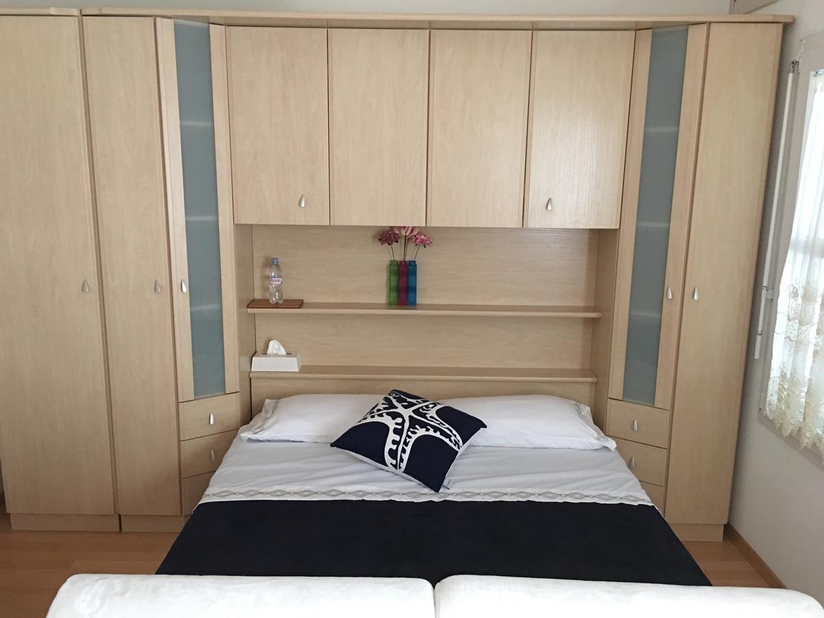 B&B Kelly Lausanne Bagian luar foto