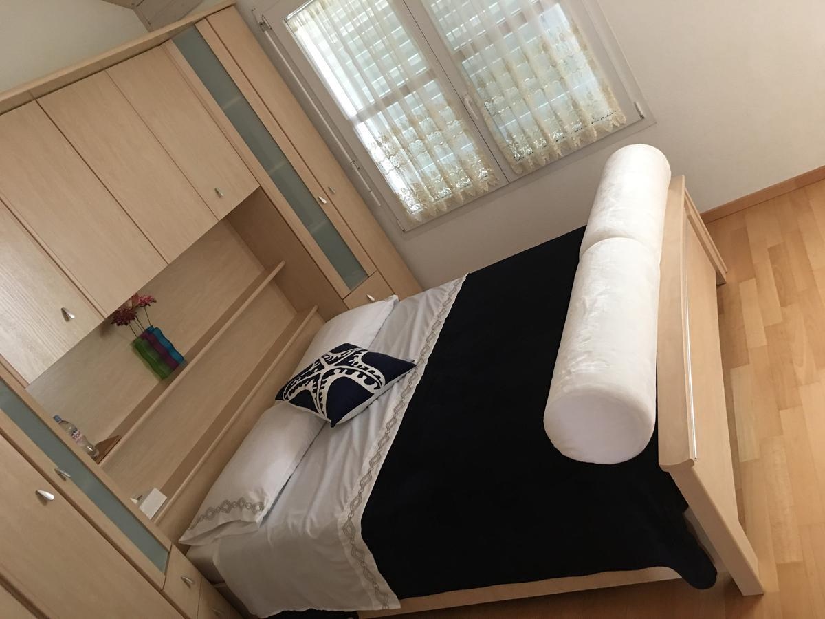 B&B Kelly Lausanne Bagian luar foto