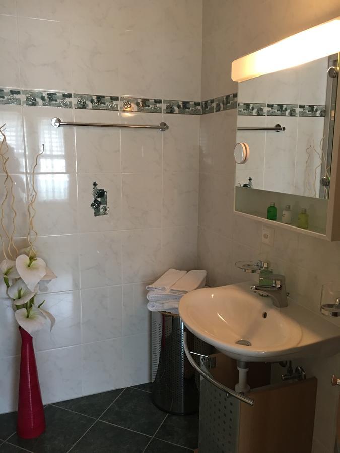 B&B Kelly Lausanne Bagian luar foto
