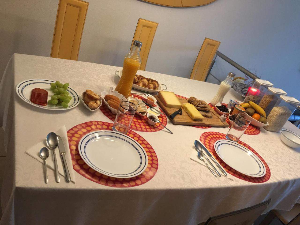 B&B Kelly Lausanne Bagian luar foto